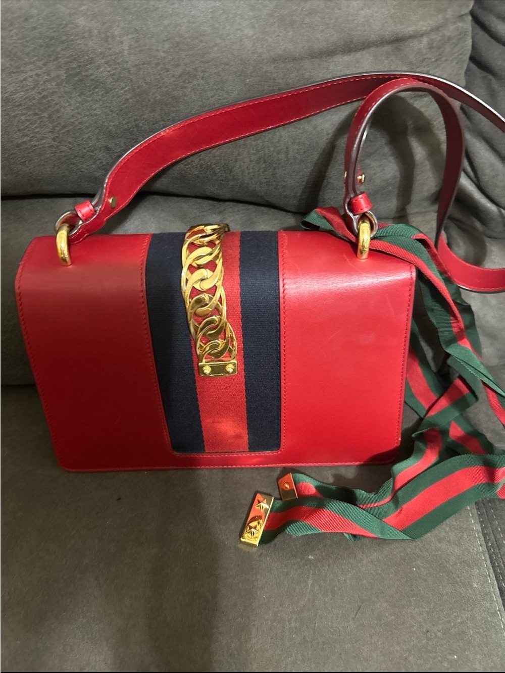Gucci Red Leather Shoulder Bag with Green-Red Web Strap and Gold Chain - Picture 6 of 8